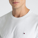 Camiseta Tommy Hilfiger Básica Branca - Etiqueta CE