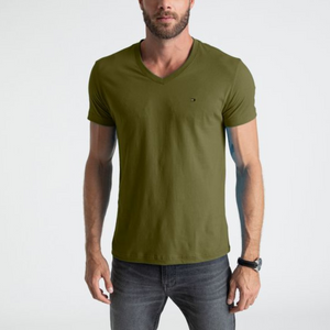 Camiseta Tommy Hilfiger Básica Verde Militar - Etiqueta CE