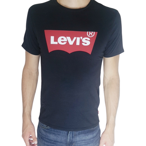 Camiseta Levi's Preta Logo Batwing Red - Etiqueta CE